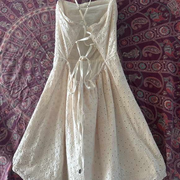 Urban Outfitters Cream Halter Sheath Eyelet Dress - Picture 11 of 16